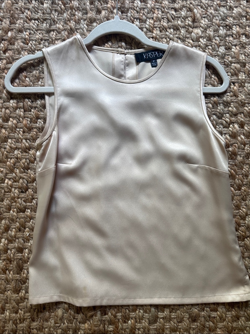 Kasper Women's Light Tanish Cream Sleeveless Shell Top